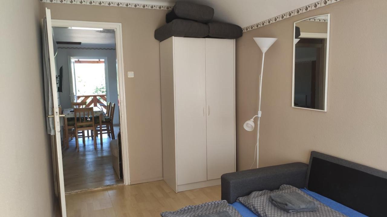 Lelle Lelke Apartmanhaz Leilighet Balatonlelle Eksteriør bilde